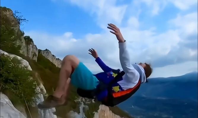 悬崖跳伞手游攻略（攀登顶峰，征服重力，畅享极速惊险体验）